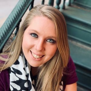 Meet your Posher, Nicole